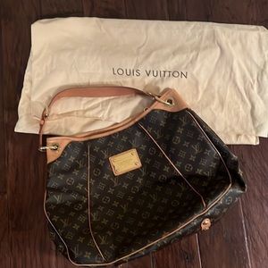 Authentic Louis Vuitton Monogram Canvas Galliera PM Bag